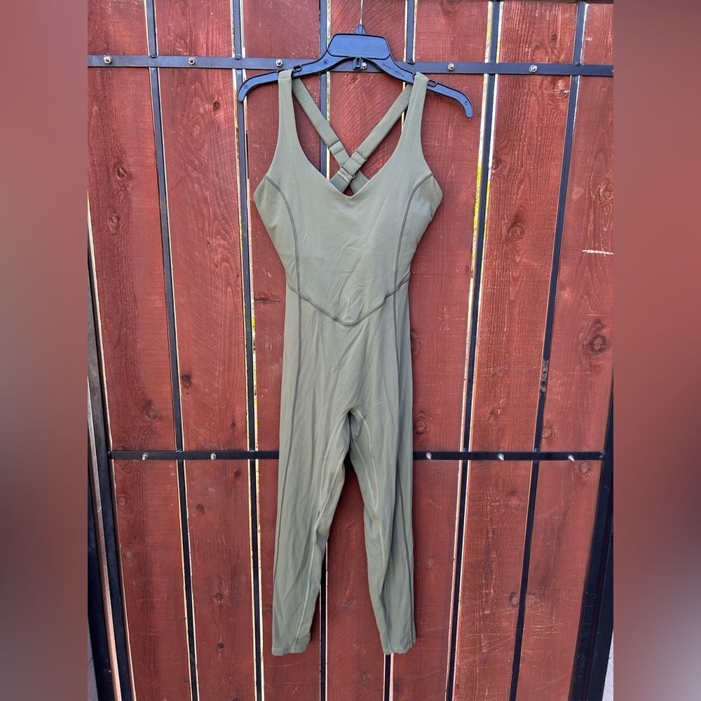 Vitality Cloud II X Jumpsuit size large in olive green